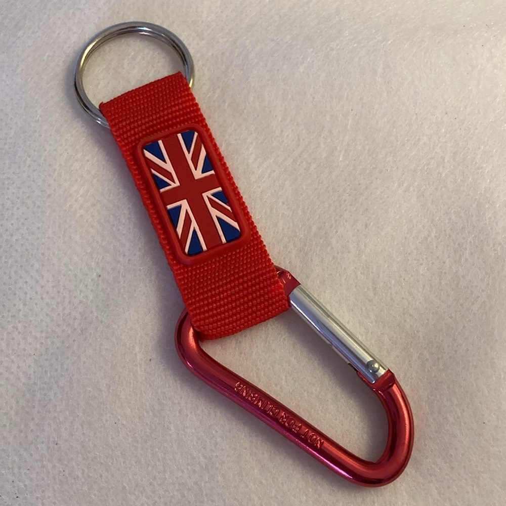 NWOT - Union Jack British Flag Red Key Ring & Carabiner Clip